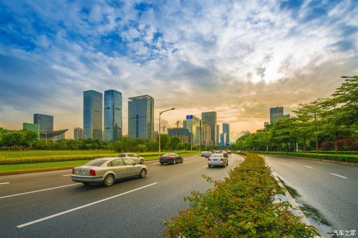 自主研发,物流习体系，充电系统